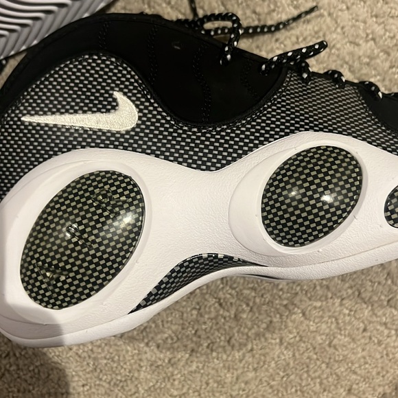 Brand New Sz 10 Air Zoom Flight ‘95 Metallic Silver 2015 No Box. Vintage